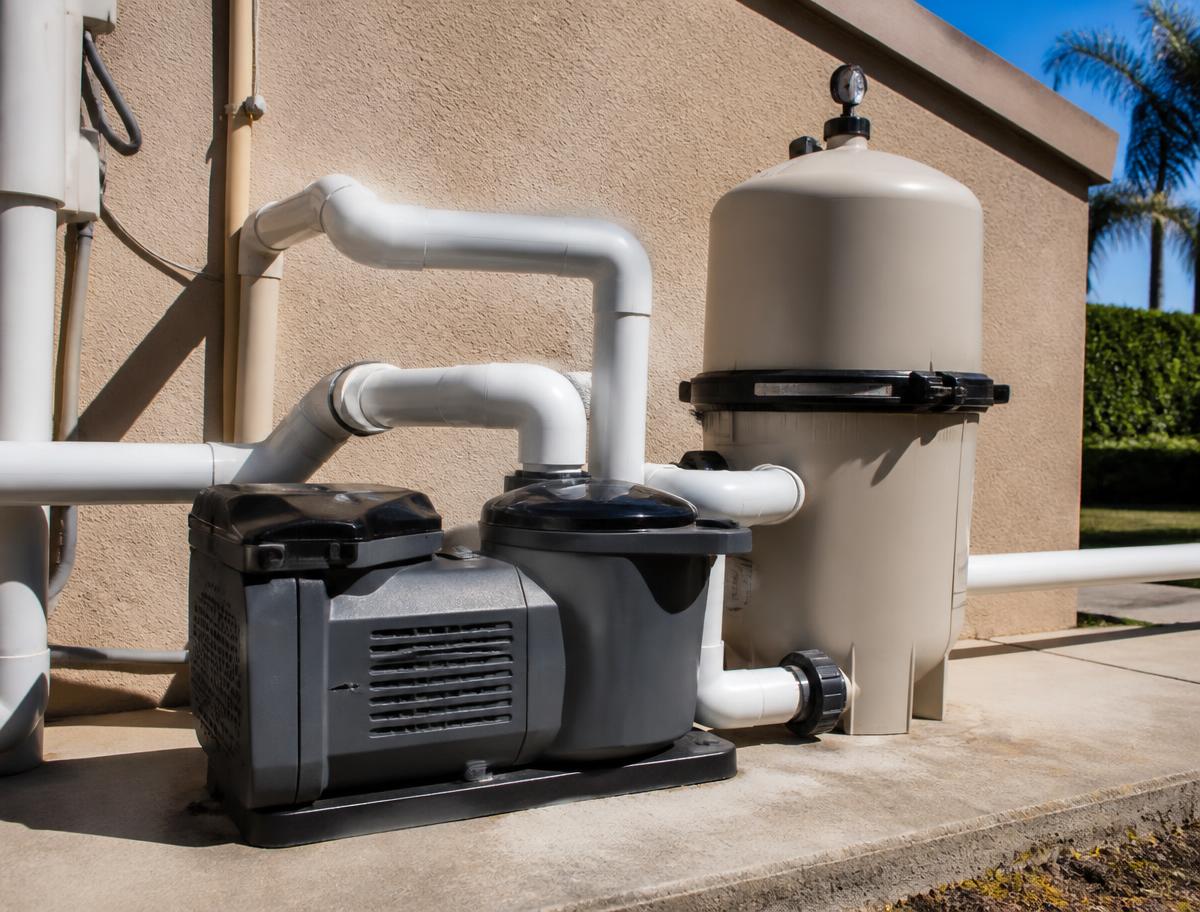 Pool pump and filter on a tidy equipment pad